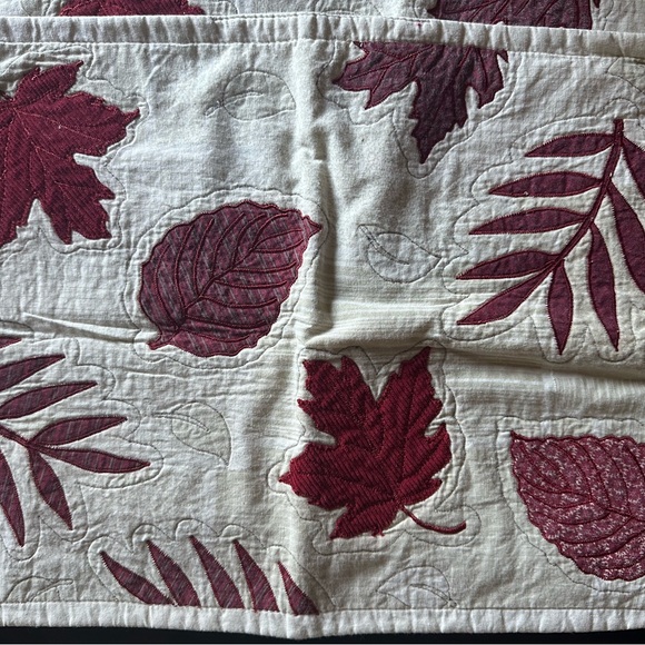 Fall Harvest theme, (4) Placemats and (4) Coordinating Napkins - Picture 7 of 10